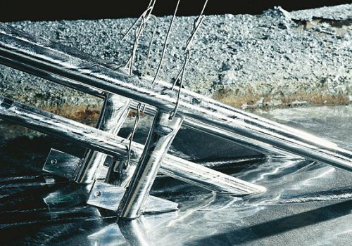 Sản phẩm tẩy dầu tính kiềm dành cho ngâm thông thường hoặc ngâm trong bể rung siêu âm