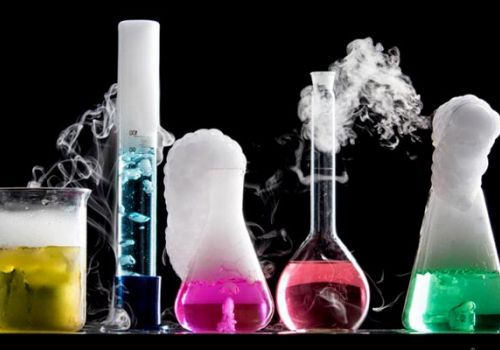 Xử lý khi cơ thể tiếp xúc với Axit