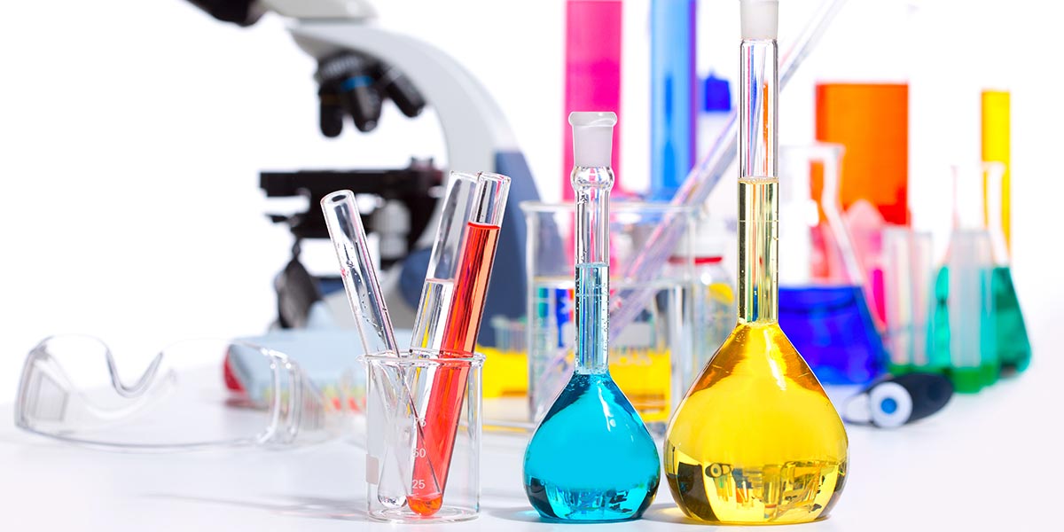 an-toan-khi-su-dung-hoa-chat-luu-y-khi-tiep-xuc-voi-hoa-chat.3