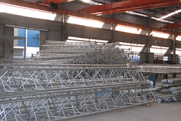 dac-tinh-ma-kem-nhung-nong-1